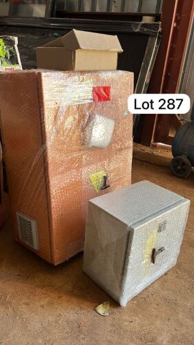 1 X SOLAR INVERTER 4KW