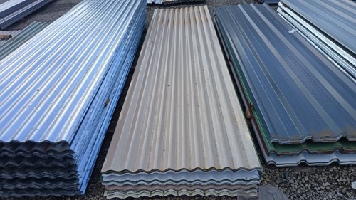1 X 3.2m Corrigated, mixed colours 0.5mm dik