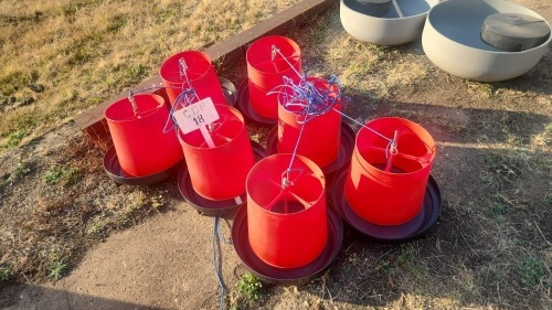 1 X CHICKEN SELF FEEDER HANGING 12KG Kluyts Livestock Farming
