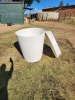 1 X WHITE PLASTIC BIN WITH LID Kluyts Livestock Farming