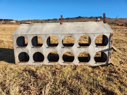 1 X CHICKEN NEXT BOXES 12 COMPARTMENT - 3 Kluyts Livestock Farming