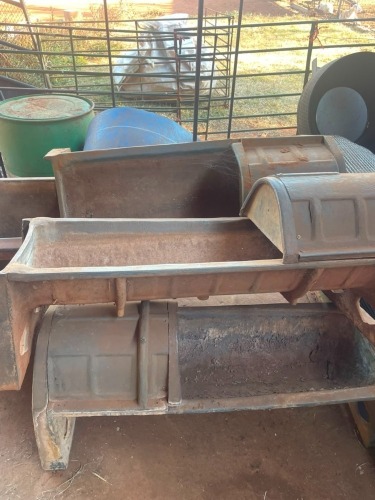 3 X Waterbakke (Klein) (Per item to take the lot)