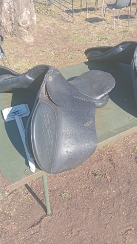 1 X HORSE SADDLE