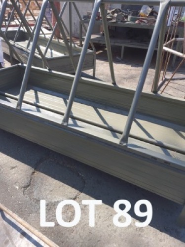 1 x 1 x Voerkraalbak &ndash; 2,4m JOGGIE KOTZE (Per stuk om te neem/Per Piece to take the lot)