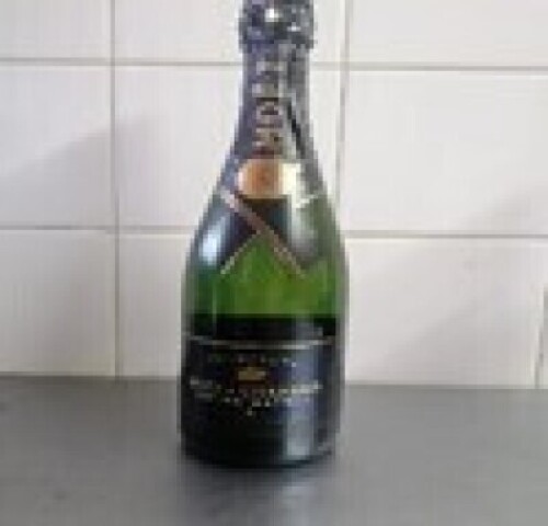 25 x Mo&euml;t Nectar Imperial MOGOL CLUB (Per stuk om te neem/Per Piece to take the lot)