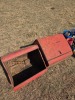 1 X Massey Ferguson korrel kunsmisbakke (x 2) Nico Grey (Per item to take the lot) - 3