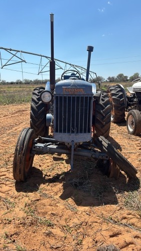 1 X FORDSON MAJOR TREKKER Banie Erasmus