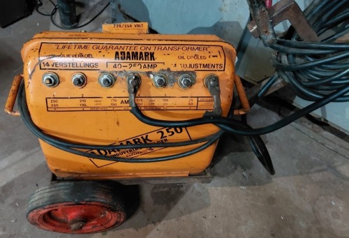 1 X Oliebad Adamark 250 Welder
