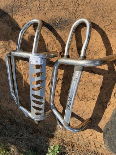 1 X HILUX BULLBARS Willem Nel