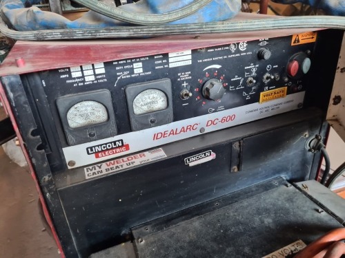 1 X LINCOLN DC600 ELECTRIC WELDER MET WIRE FEEDER Willem Nel
