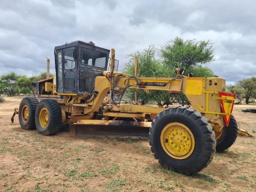 1 X KOMATSU PADSKRAPER Willem Nel
