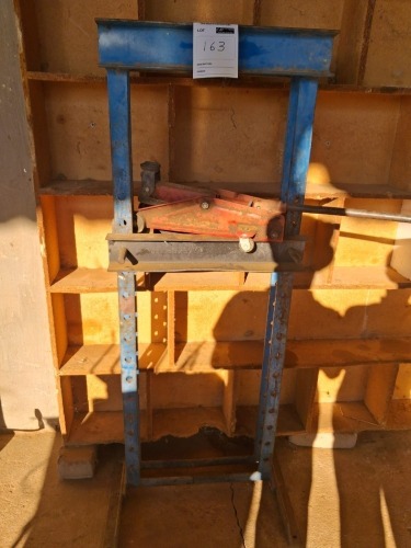 1 X TROLLY JACK Banie Erasmus