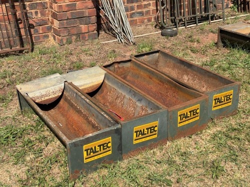 4 X Taltec steel water troughs 93 cm x 32 cm F2 BOERDERY (Pay per item to take the lot)