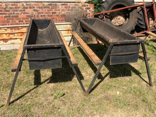 2 X Goat feeders, steel frame with conveyor, 1.96 m &times; 0.5 m F2 BOERDERY (Pay per item to take the lot)
