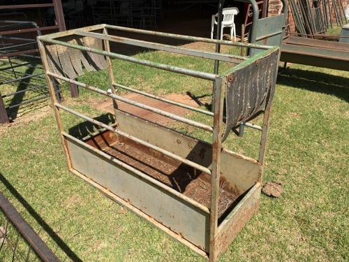 1 X Foot dip 1.25m x 0.5m (with ramp) F2 BOERDERY