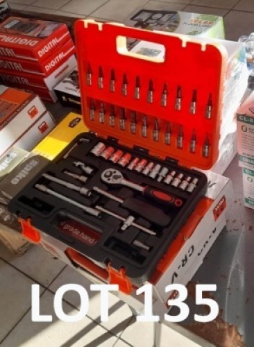 1 x SOCKET SET Ljubivoje Arcic 