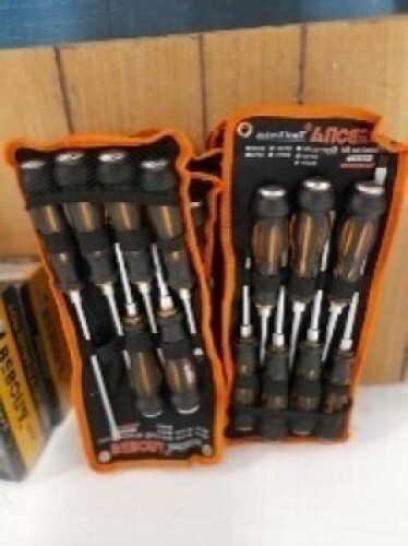 1 x SCREWDRIVER SET Ljubivoje Arcic 