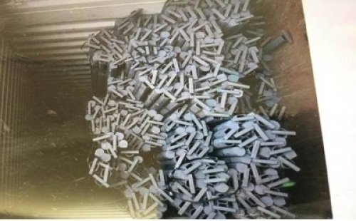 LOCAL KZN 120X PKGS STEEL POLES &nbsp;(Bidding on contents of container only)