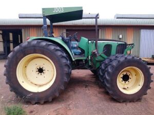 TRACTOR JOHN DEERE PLUS BUCKET All bids are subject to confirmation