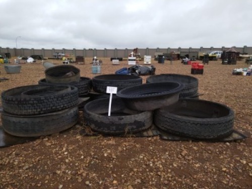 1X Tyre Voerbakke