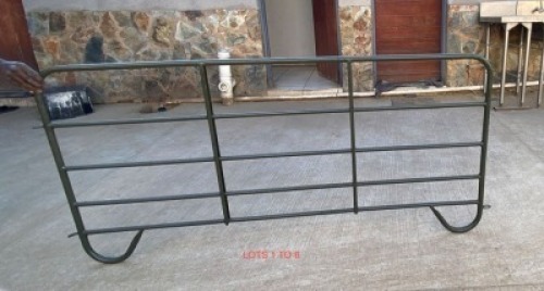 LOT 3 10x TSK 1 panels - 1850 long x 900 mm high (Betaal per stuk om lot te neem)