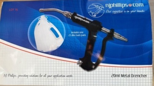 LOT 75 1x NJ Philips metal drencher with backpack
