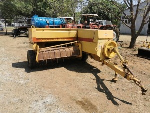 LOT 63 1x 935 NEW HOLLAND BLOK BALER