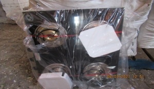 4 PLATE GAS STOVE X 15 / 1 BOX HOSE PIPE