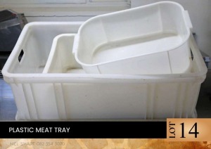 1X Plastic Meat tray