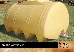 1X Plastic Water tank