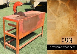 1X Electronic Wood saw