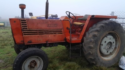 1X Fiat 680 tractor