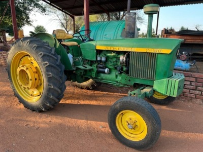 1X John Deere 2130