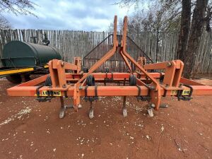 1X Fieldking 5 tand ripper