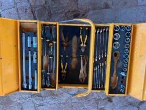 1X Yellow Inco Toolbox