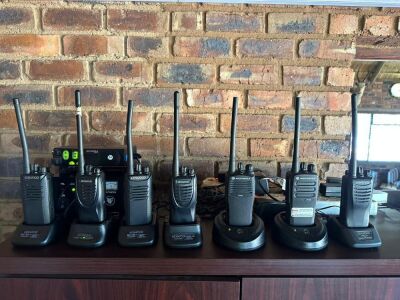 1X Joblot 2 WAY Radios (2 Base; 7 Handhelds)