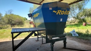 1X Rolo 2012 6 kub Vertikale Voermenger 3fase 11Kw + LMI LS4F Skaal NKOMANE BOERDERY BK