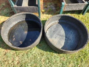 2X TYRE FEED BUCKETS - OREFILE