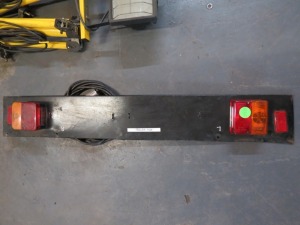 1 X TRAILER TOW LIGHT