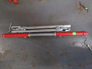 1 X UNIVERSAL TOWING BAR