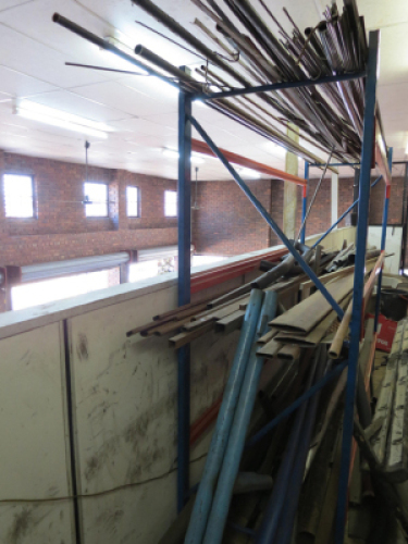 1 X ASSORTED STEEL AND TUBING