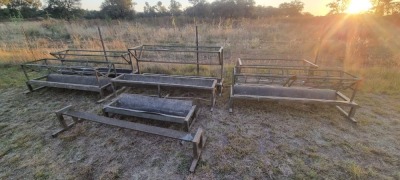 1X 8 STUK VOERBAK/BAALRAK CONVEYERBELT IN STAALRAAM JOBLOT KRUISRIVIER BOERBOK STOET