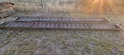 2X 5M STAAL VOERBAKKE KRUISRIVIER BOERBOK STOET