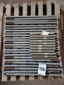 92kg - Studs with Nuts, Threaded Bars M30
790mm long not Galvanized