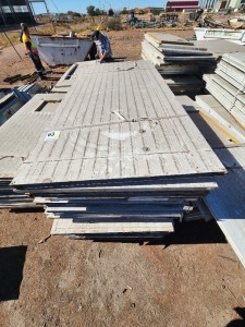 12 Item - Panel Park Home 2,46 high x 1,150m wide x 45mm thick