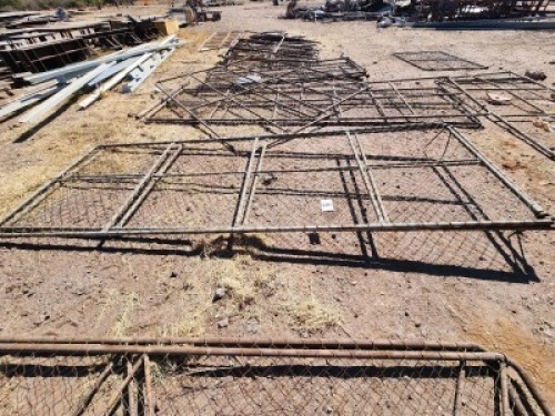 2 Item - Gate 5m long x 1,8 m high