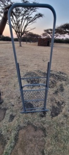 1X STAAL HEKKIES (PER ITEM) - LIVESTOCK 88 84 PTY LTD