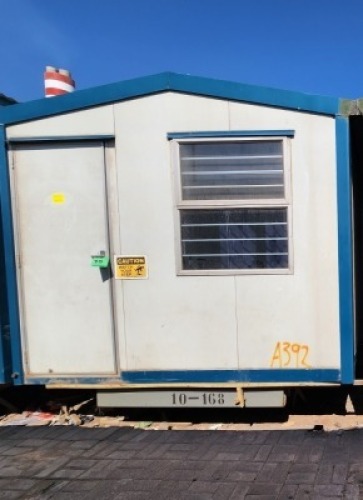 1 - ITEM Park home 6m x 2,5m, with furniture. Condition good