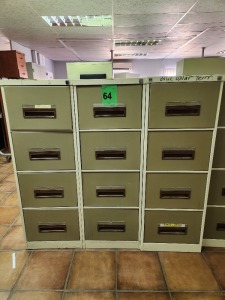 3 - ITEMS Cabinet filing1,32m high x 0,47m wide x 0 ,63m long ,4 drawers